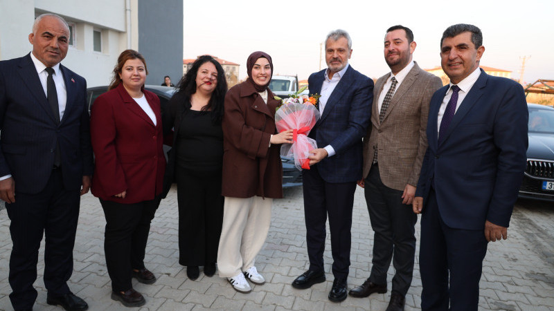 BAŞKAN ÖNTÜRK İFTARI SAMANDAĞLI VATANDAŞLARLA YAPTI