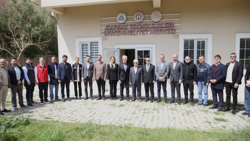 HAKİM İLE METAL SEKTÖRÜNE NİTELİKLİ KAYNAKÇI DESTEĞİ