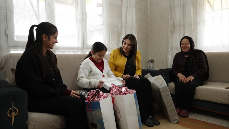 Esra Masatlı’dan Anlamlı Hane Ziyaretleri: “Yüreğimizdeki Işık” Sahada Büyüyor