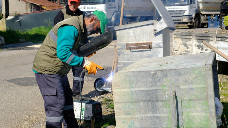 BAŞKAN ÖZGÜN: “DEFNE’DE TEMİZLİK HİZMETLERİMİZ ARALIKSIZ SÜRÜYOR”
