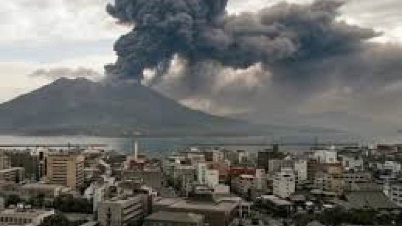 Sakurajima Yanardağı’nda patlama meydana geldi