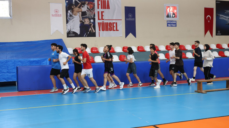 HBB SPOR KURSLARIYLA GENÇLERİN BAŞARISINA GÜÇ KATIYOR