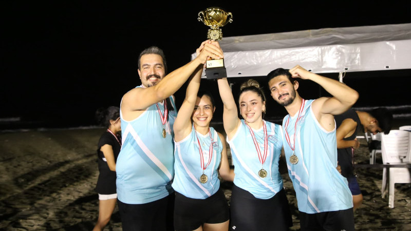 30 AĞUSTOS ZAFER BAYRAMI COŞKUSU, PLAJ VOLEYBOL TURNUVASIYLA BAŞLADI