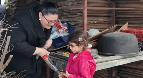 8 MART DÜNYA EMEKÇİ KADINLAR GÜNÜ