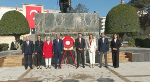 Hatay’da Bayramın İlk Adımı: 23 Nisan Çelenk Töreni Gerçekleşti