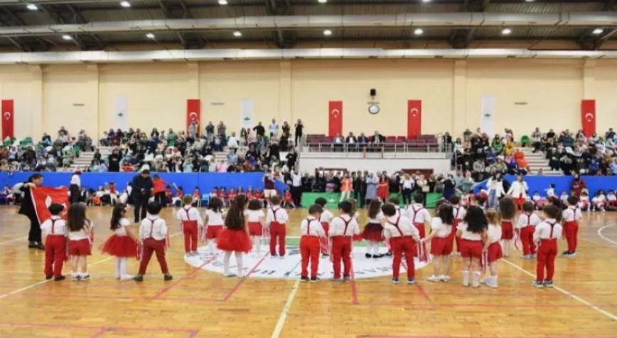 23 Nisan Çocuk Şenliği, minik öğrencilerin gösterileriyle son buldu