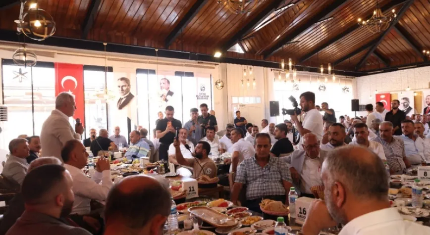 BAŞKAN ÖNTÜRK ALTINÖZÜLÜ MUHTARLARLA BULUŞTU
