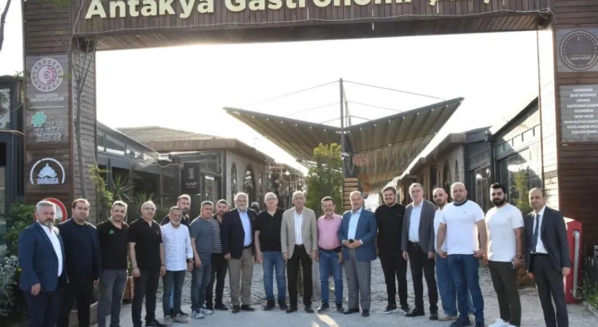 Başkan Yapar’dan Gastronomi Çarşısı’na Ziyaret