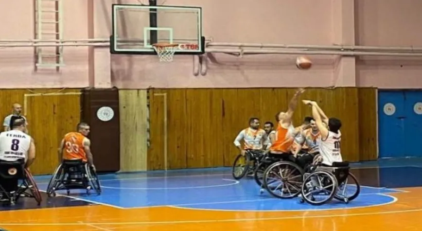 Engelsizler ordusu ilk devreyi galip tamamladı