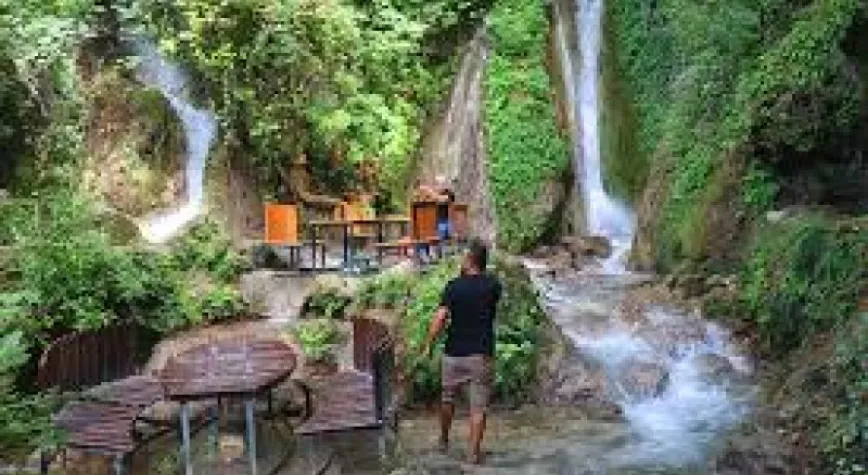 Hatay'ın serin cenneti turistlerle doldu