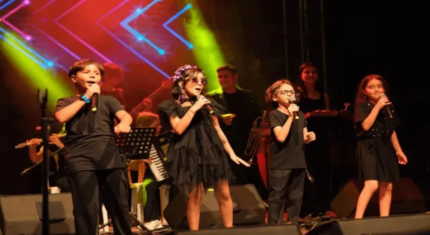 MOD10 gençlik orkestrası’ndan Ayvalık’ta kurtuluş coşkusu