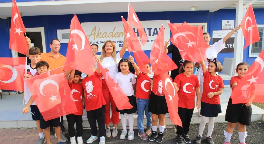 ÖĞRENCİLER, CUMHURİYET BAYRAMI’NI HBB İLE KUTLADI