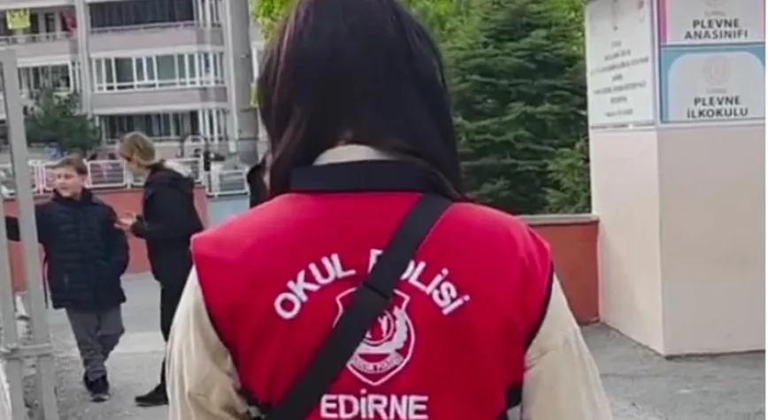 Okullarda Güvenlik Seviyesi Yükseltildi: Her Okulun Önünde Polis Görevlendirildi