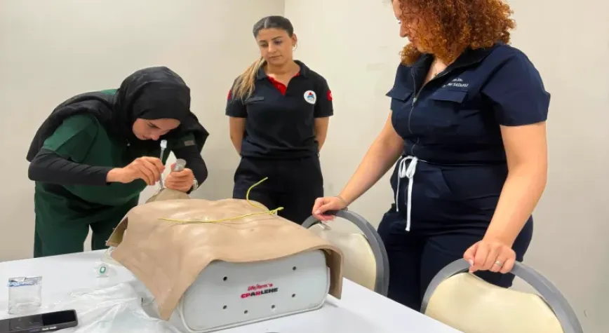 Sağlık personeline CPR eğitimi