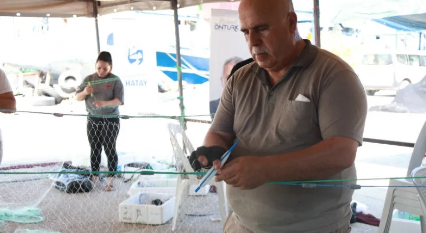 SAMANDAĞ’DA BALIK AĞLARI ÖRÜLÜYOR, ÜRETİM GÜÇLENİYOR