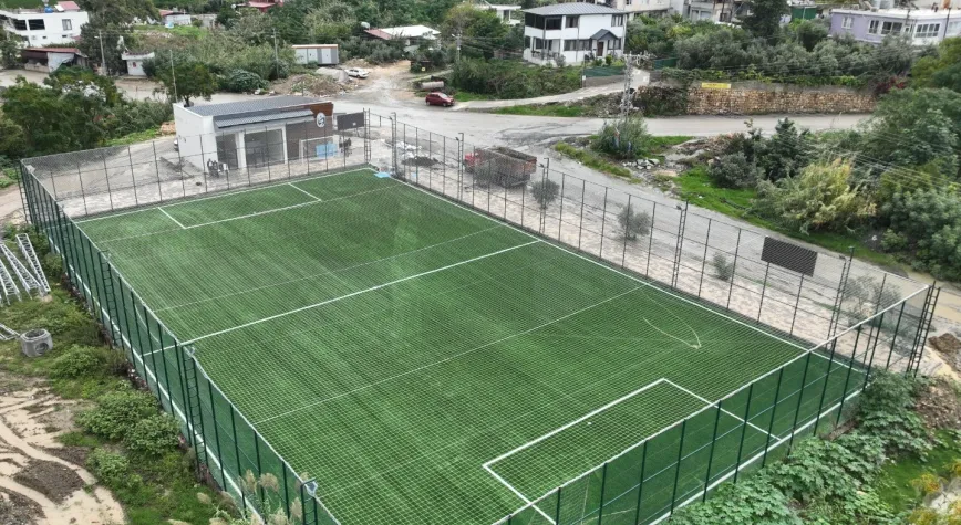 TEKEBAŞI’NDAKİ HALI SAHA HBB EKİPLERİYLE YENİLENDİ