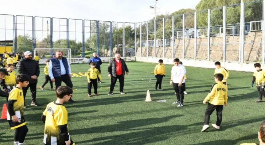 Yaşar Kemal Parkı Çiğli’de törenle açıldı